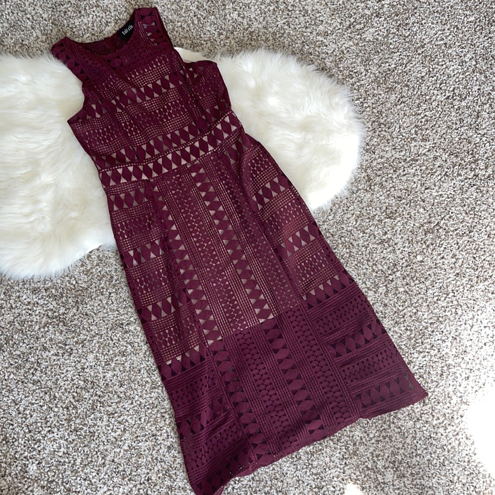 Fab’rik Lace Overlay Sleeveless Burgundy Maroon Occasion Midi Dress  Size  S